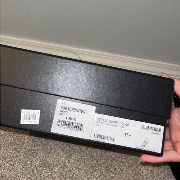 Size 37 Saint Laurent heels - Picture 6 of 6